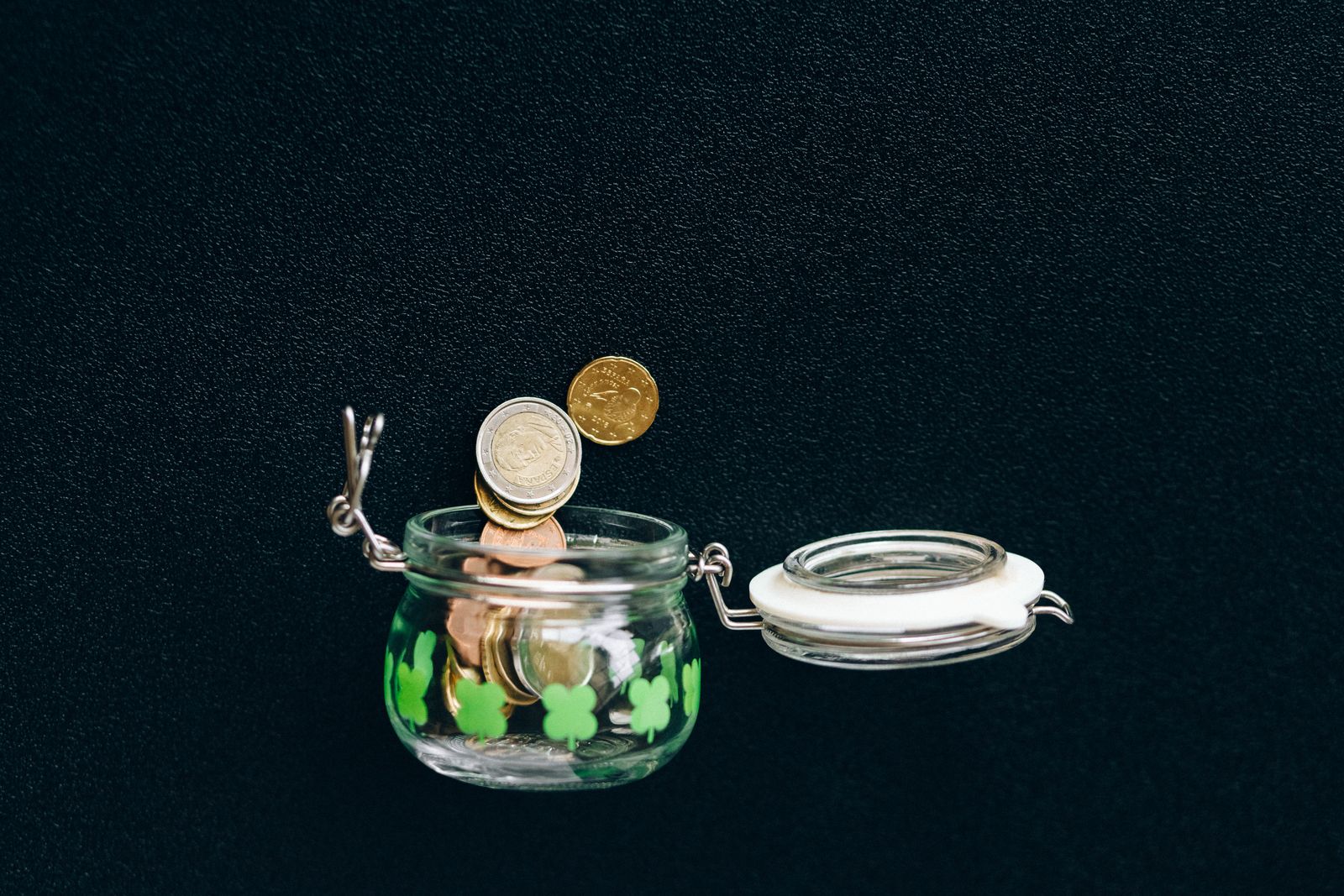 How Much You Save With a Home Exchange: 3 Scenarios With Numbers